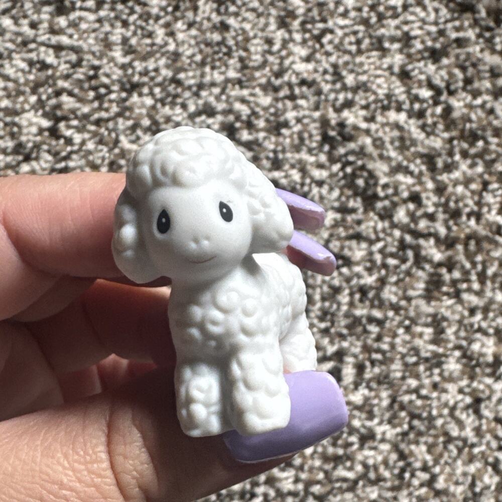 PRECIOUS MOMENTS NATIVITY COME LET US ADORE HIM-1986-104000 LAMB